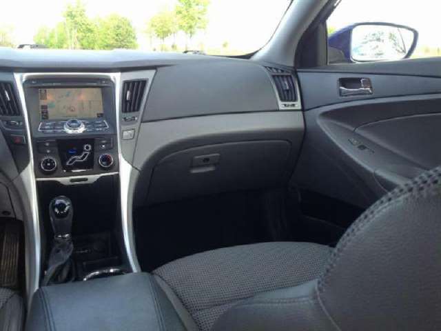 2011 Hyundai Sonata SE 4dr Sedan 6A